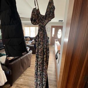 Lulus floral size L mid section cut out dress.